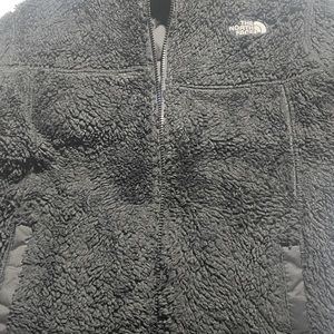 The North Face Boy's Reversible Mount Chimborazo Jacket. Boys Youth XL